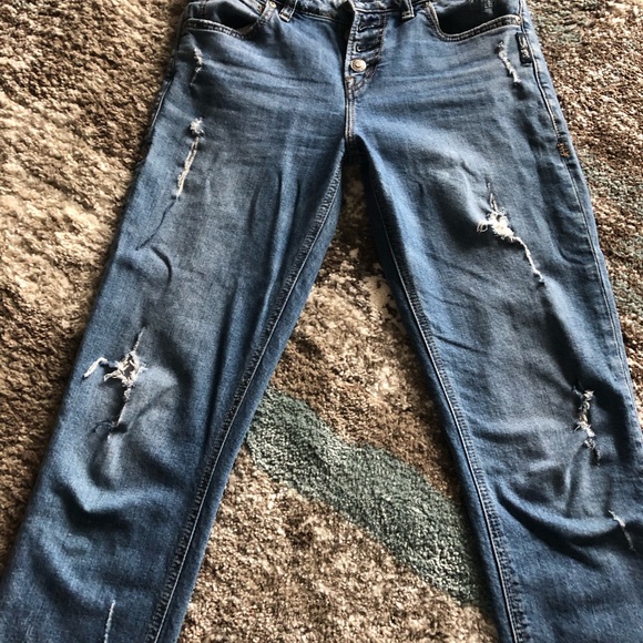 Silver Jeans- button fly.  Size 4. - Picture 3 of 4